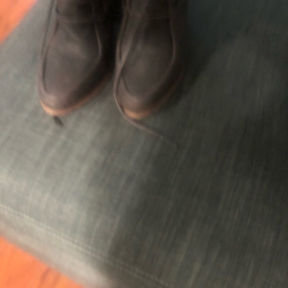 UGG Boots - Picture 3 of 7